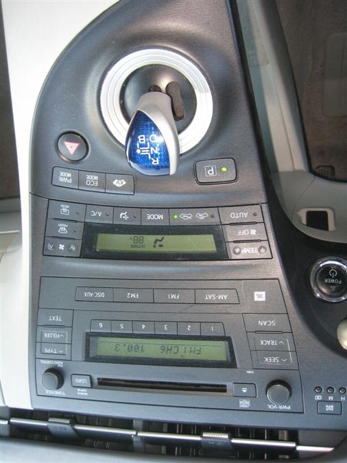 2010 Toyota Prius III 4dr Hatchback, available for sale in Massapequa, New York | Rite Choice Auto Inc.. Massapequa, New York 2010 Toyota Prius III 4dr Hatchback, available for sale in Massapequa, New York | Rite Choice Auto Inc.. Massapequa, New York