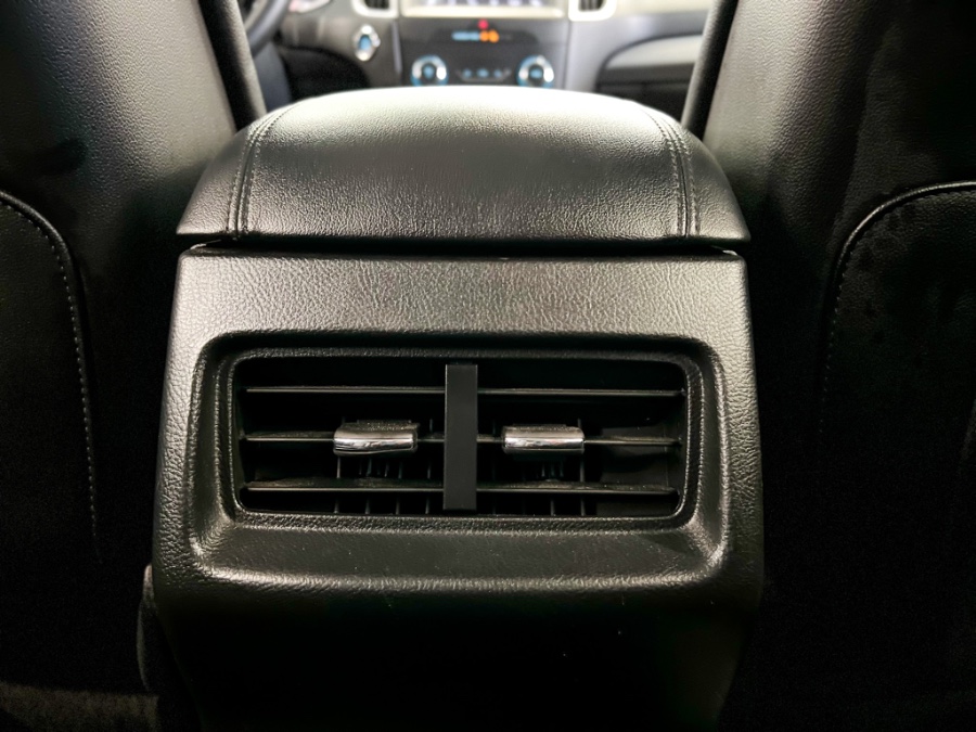 2019 Ford Edge SEL AWD, available for sale in Franklin Square, New York | Luxury Motor Club. Franklin Square, New York 2019 Ford Edge SEL AWD, available for sale in Franklin Square, New York | Luxury Motor Club. Franklin Square, New York