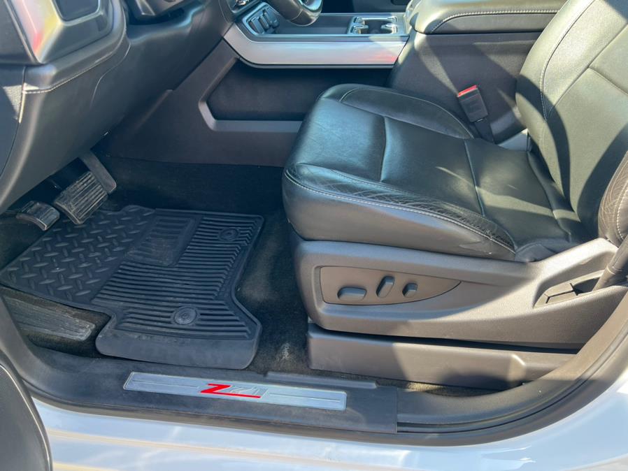 2017 Chevrolet Silverado 1500 4WD Crew Cab 143.5" LTZ w/1LZ, available for sale in Berlin, Connecticut | Tru Auto Mall. Berlin, Connecticut 2017 Chevrolet Silverado 1500 4WD Crew Cab 143.5" LTZ w/1LZ, available for sale in Berlin, Connecticut | Tru Auto Mall. Berlin, Connecticut