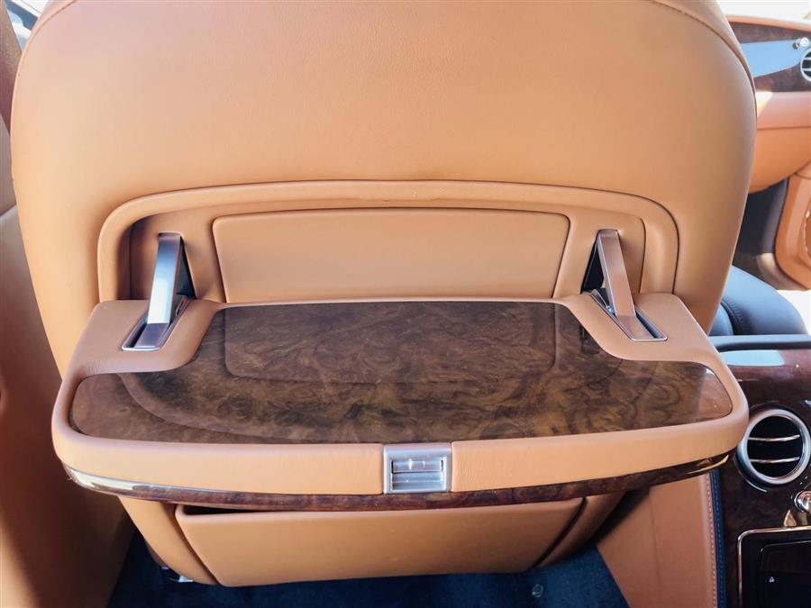 Used Bentley Flying Spur 4dr Sdn V8 2016 | Northshore Motors. Syosset , New York Used Bentley Flying Spur 4dr Sdn V8 2016 | Northshore Motors. Syosset , New York