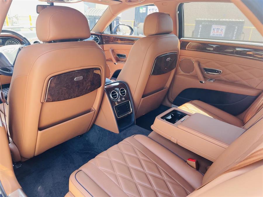 Used Bentley Flying Spur 4dr Sdn V8 2016 | Northshore Motors. Syosset , New York Used Bentley Flying Spur 4dr Sdn V8 2016 | Northshore Motors. Syosset , New York