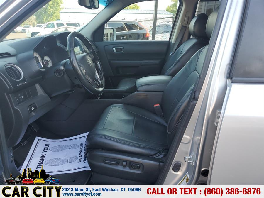 Used Honda Pilot 4WD 4dr Touring w/Navi 2010 | Car City LLC. East Windsor, Connecticut Used Honda Pilot 4WD 4dr Touring w/Navi 2010 | Car City LLC. East Windsor, Connecticut