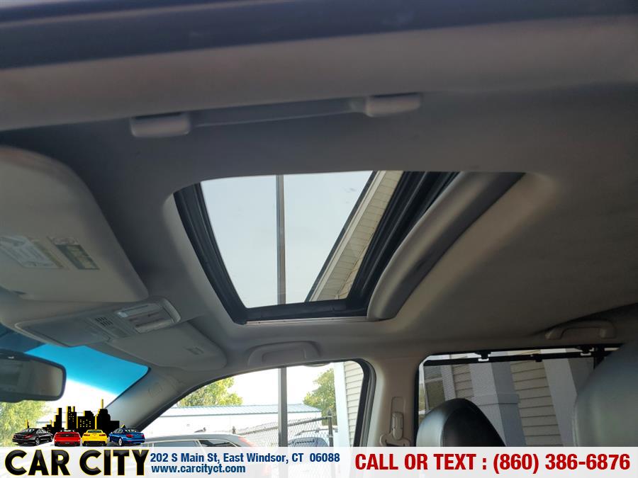 Used Honda Pilot 4WD 4dr Touring w/Navi 2010 | Car City LLC. East Windsor, Connecticut Used Honda Pilot 4WD 4dr Touring w/Navi 2010 | Car City LLC. East Windsor, Connecticut