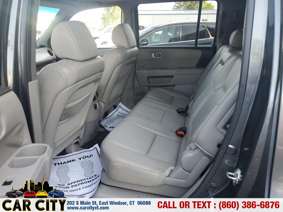 2011 Honda Pilot 4WD 4dr EX-L, available for sale in East Windsor, Connecticut | Car City LLC. East Windsor, Connecticut 2011 Honda Pilot 4WD 4dr EX-L, available for sale in East Windsor, Connecticut | Car City LLC. East Windsor, Connecticut