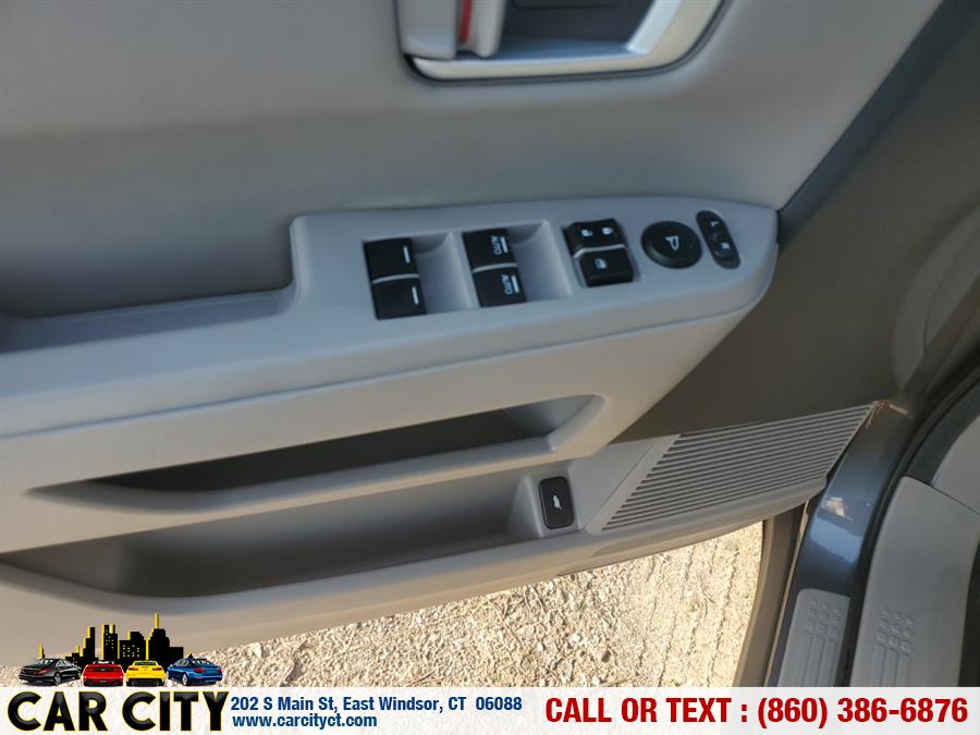 2011 Honda Pilot 4WD 4dr EX-L, available for sale in East Windsor, Connecticut | Car City LLC. East Windsor, Connecticut 2011 Honda Pilot 4WD 4dr EX-L, available for sale in East Windsor, Connecticut | Car City LLC. East Windsor, Connecticut