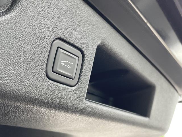 Used Chevrolet Equinox LT 2020 | Blasius Federal Road. Brookfield, Connecticut Used Chevrolet Equinox LT 2020 | Blasius Federal Road. Brookfield, Connecticut