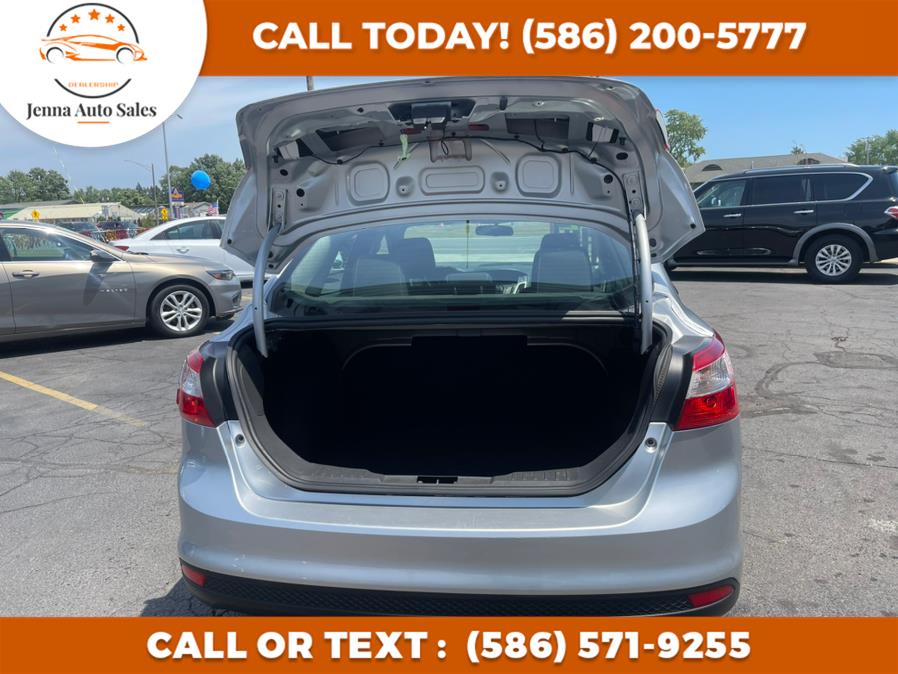 Used Ford Focus 4dr Sdn SE 2012 | Jenna Auto Sale Inc. Roseville, Michigan Used Ford Focus 4dr Sdn SE 2012 | Jenna Auto Sale Inc. Roseville, Michigan