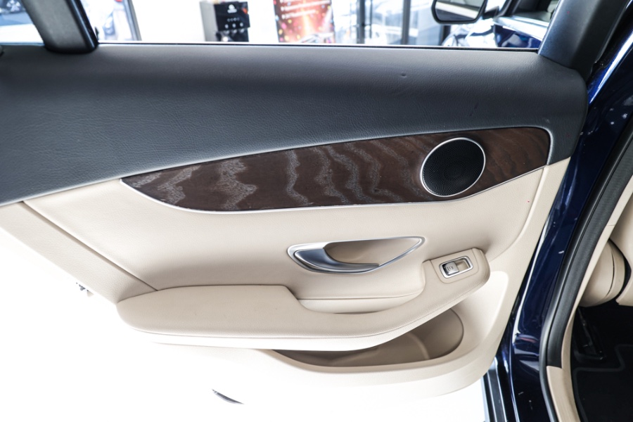 2018 Mercedes-Benz GLC GLC 300 4MATIC SUV, available for sale in ELMONT, New York | 26 Motors Long Island. ELMONT, New York 2018 Mercedes-Benz GLC GLC 300 4MATIC SUV, available for sale in ELMONT, New York | 26 Motors Long Island. ELMONT, New York