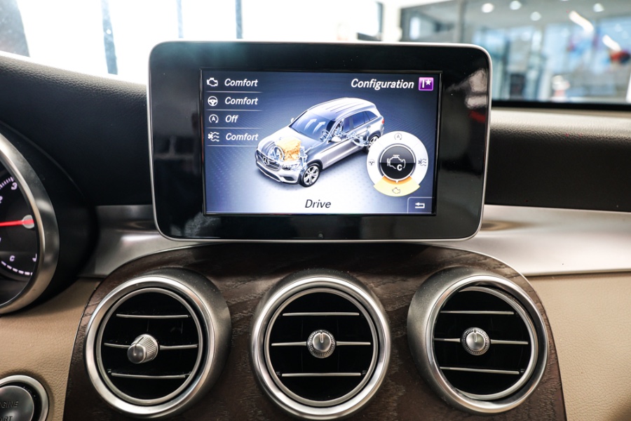 2018 Mercedes-Benz GLC GLC 300 4MATIC SUV, available for sale in ELMONT, New York | 26 Motors Long Island. ELMONT, New York 2018 Mercedes-Benz GLC GLC 300 4MATIC SUV, available for sale in ELMONT, New York | 26 Motors Long Island. ELMONT, New York