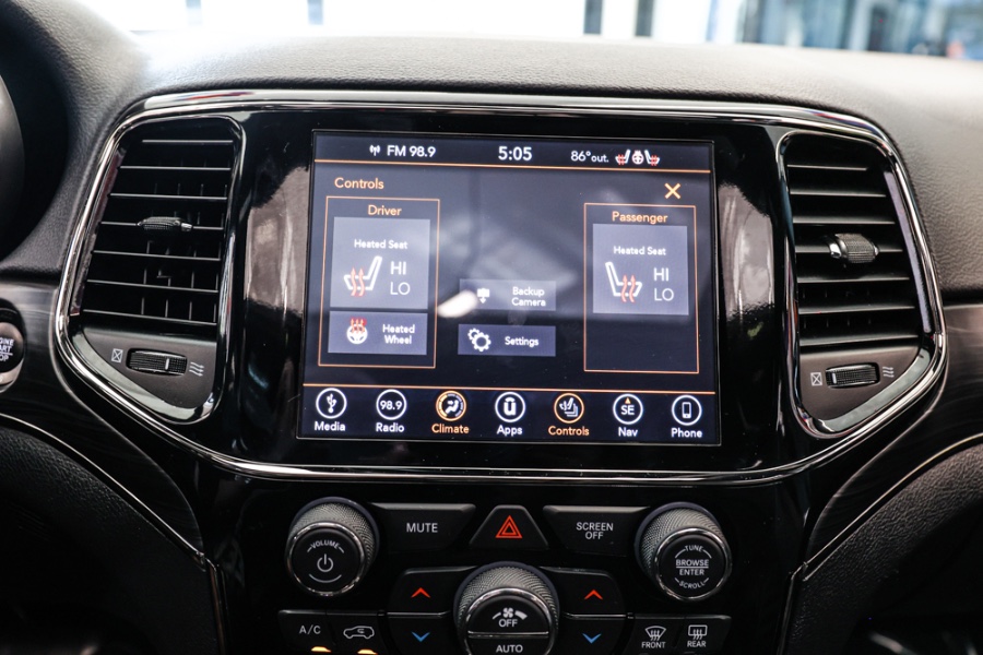2019 Jeep Grand Cherokee Limited 4x4, available for sale in ELMONT, New York | 26 Motors Long Island. ELMONT, New York 2019 Jeep Grand Cherokee Limited 4x4, available for sale in ELMONT, New York | 26 Motors Long Island. ELMONT, New York