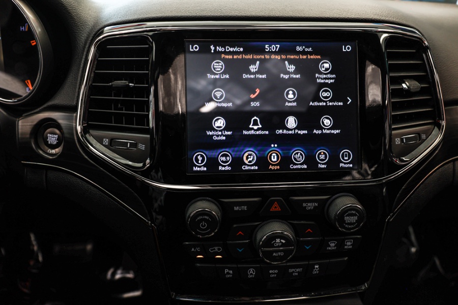 2019 Jeep Grand Cherokee Limited 4x4, available for sale in ELMONT, New York | 26 Motors Long Island. ELMONT, New York 2019 Jeep Grand Cherokee Limited 4x4, available for sale in ELMONT, New York | 26 Motors Long Island. ELMONT, New York