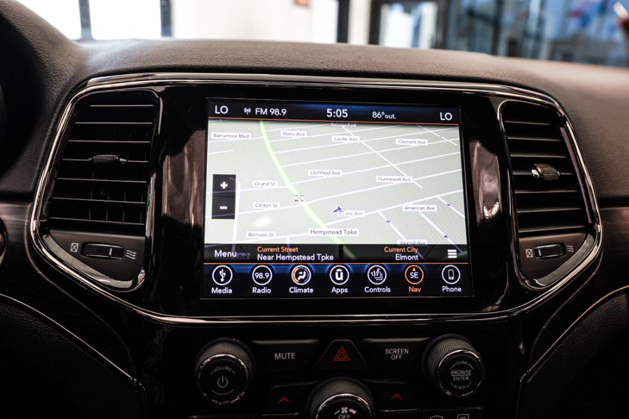 2019 Jeep Grand Cherokee Limited 4x4, available for sale in ELMONT, New York | 26 Motors Long Island. ELMONT, New York 2019 Jeep Grand Cherokee Limited 4x4, available for sale in ELMONT, New York | 26 Motors Long Island. ELMONT, New York