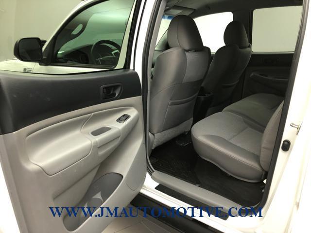 2015 Toyota Tacoma 4WD Double Cab V6 AT, available for sale in Naugatuck, Connecticut | J&M Automotive Sls&Svc LLC. Naugatuck, Connecticut 2015 Toyota Tacoma 4WD Double Cab V6 AT, available for sale in Naugatuck, Connecticut | J&M Automotive Sls&Svc LLC. Naugatuck, Connecticut