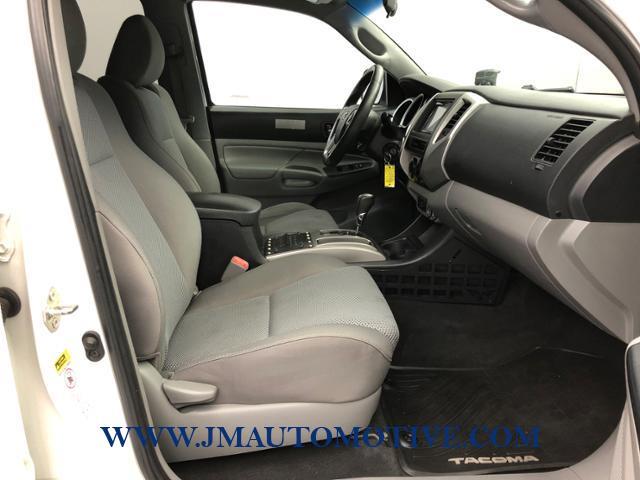2015 Toyota Tacoma 4WD Double Cab V6 AT, available for sale in Naugatuck, Connecticut | J&M Automotive Sls&Svc LLC. Naugatuck, Connecticut 2015 Toyota Tacoma 4WD Double Cab V6 AT, available for sale in Naugatuck, Connecticut | J&M Automotive Sls&Svc LLC. Naugatuck, Connecticut