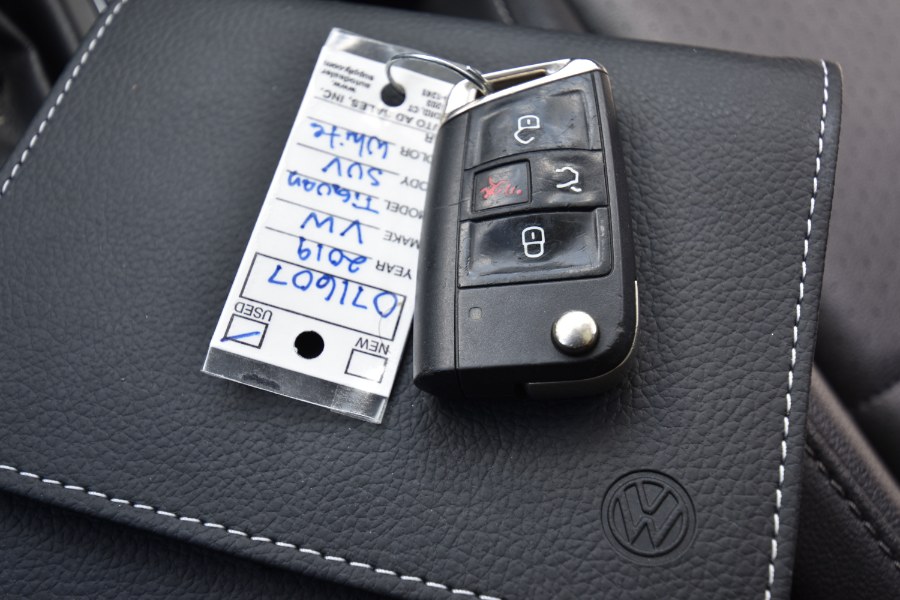 2019 Volkswagen Tiguan 2.0T SEL FWD, available for sale in Waterbury, Connecticut | Highline Car Connection. Waterbury, Connecticut 2019 Volkswagen Tiguan 2.0T SEL FWD, available for sale in Waterbury, Connecticut | Highline Car Connection. Waterbury, Connecticut