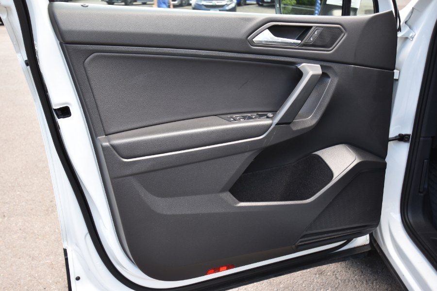 2019 Volkswagen Tiguan 2.0T SEL FWD, available for sale in Waterbury, Connecticut | Highline Car Connection. Waterbury, Connecticut 2019 Volkswagen Tiguan 2.0T SEL FWD, available for sale in Waterbury, Connecticut | Highline Car Connection. Waterbury, Connecticut