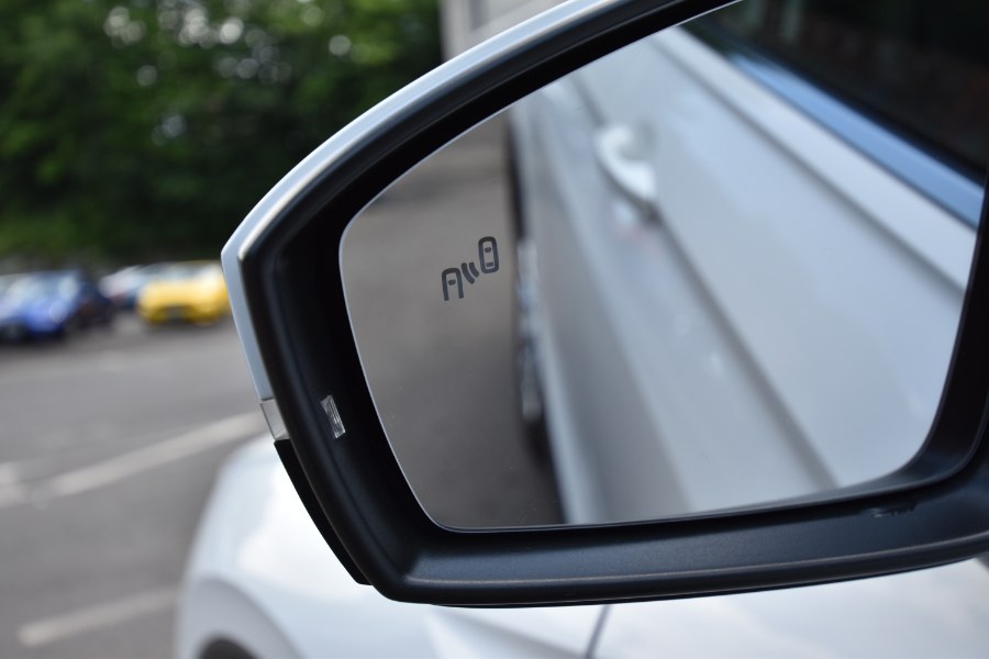 2019 Volkswagen Tiguan 2.0T SEL FWD, available for sale in Waterbury, Connecticut | Highline Car Connection. Waterbury, Connecticut 2019 Volkswagen Tiguan 2.0T SEL FWD, available for sale in Waterbury, Connecticut | Highline Car Connection. Waterbury, Connecticut
