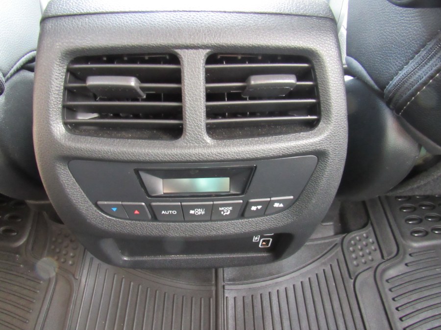 2021 Honda Pilot EX-L AWD, available for sale in Worcester, Massachusetts | Hilario's Auto Sales Inc.. Worcester, Massachusetts 2021 Honda Pilot EX-L AWD, available for sale in Worcester, Massachusetts | Hilario's Auto Sales Inc.. Worcester, Massachusetts