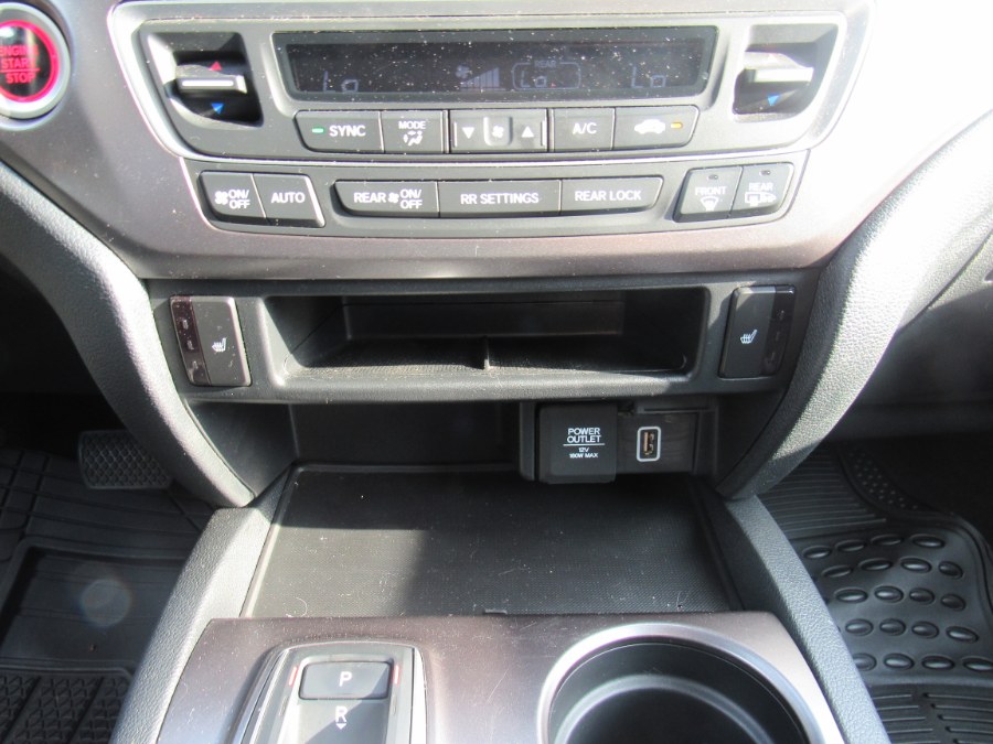2021 Honda Pilot EX-L AWD, available for sale in Worcester, Massachusetts | Hilario's Auto Sales Inc.. Worcester, Massachusetts 2021 Honda Pilot EX-L AWD, available for sale in Worcester, Massachusetts | Hilario's Auto Sales Inc.. Worcester, Massachusetts