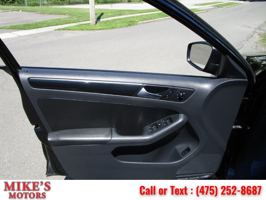 Used Volkswagen Jetta Sedan 4dr Auto 1.8T SE PZEV 2015 | Mike's Motors LLC. Stratford, Connecticut Used Volkswagen Jetta Sedan 4dr Auto 1.8T SE PZEV 2015 | Mike's Motors LLC. Stratford, Connecticut