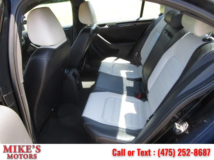 Used Volkswagen Jetta Sedan 4dr Auto 1.8T SE PZEV 2015 | Mike's Motors LLC. Stratford, Connecticut Used Volkswagen Jetta Sedan 4dr Auto 1.8T SE PZEV 2015 | Mike's Motors LLC. Stratford, Connecticut