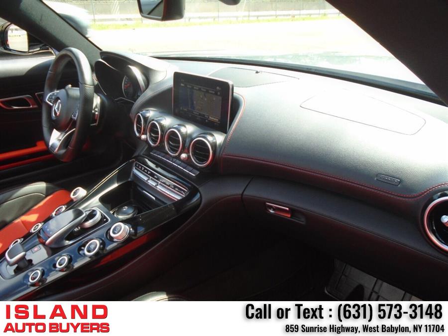 2018 Mercedes-benz Amg Gt Base 2dr Roadster, available for sale in West Babylon, New York | Island Auto Buyers. West Babylon, New York 2018 Mercedes-benz Amg Gt Base 2dr Roadster, available for sale in West Babylon, New York | Island Auto Buyers. West Babylon, New York