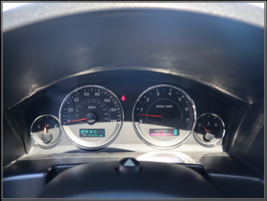 2006 Jeep Commander 65 Anniversary, available for sale in Huntington Station, New York | My Auto Inc.. Huntington Station, New York 2006 Jeep Commander 65 Anniversary, available for sale in Huntington Station, New York | My Auto Inc.. Huntington Station, New York