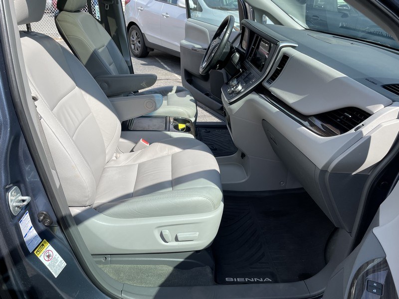 Used Toyota Sienna XLE Premium AWD 7-Passenger (Natl) 2017 | Union Street Auto Sales. West Springfield, Massachusetts Used Toyota Sienna XLE Premium AWD 7-Passenger (Natl) 2017 | Union Street Auto Sales. West Springfield, Massachusetts