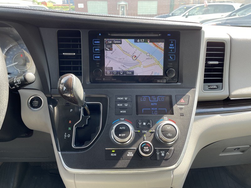 Used Toyota Sienna XLE Premium AWD 7-Passenger (Natl) 2017 | Union Street Auto Sales. West Springfield, Massachusetts Used Toyota Sienna XLE Premium AWD 7-Passenger (Natl) 2017 | Union Street Auto Sales. West Springfield, Massachusetts