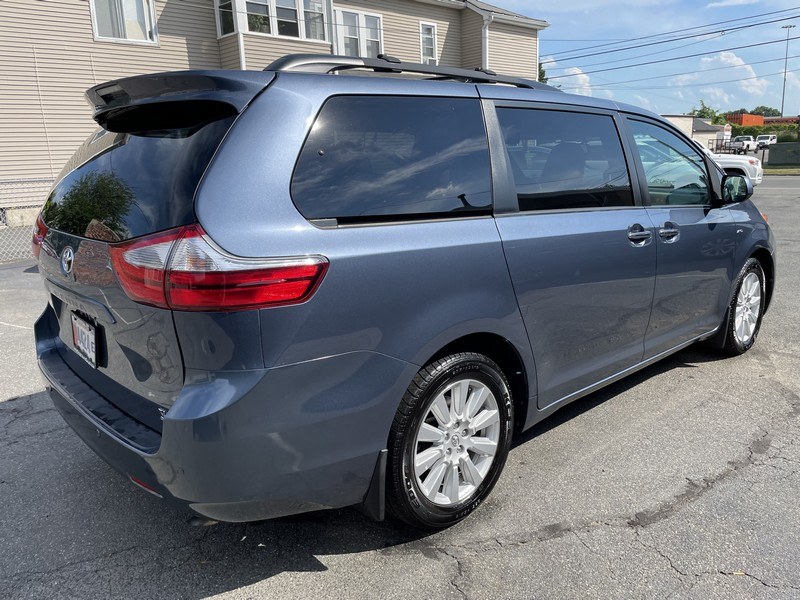 Used Toyota Sienna XLE Premium AWD 7-Passenger (Natl) 2017 | Union Street Auto Sales. West Springfield, Massachusetts Used Toyota Sienna XLE Premium AWD 7-Passenger (Natl) 2017 | Union Street Auto Sales. West Springfield, Massachusetts