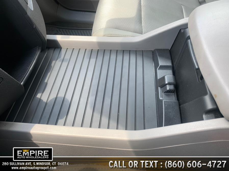 Used Honda Pilot 4WD 4dr LX 2014 | Empire Auto Wholesalers. S.Windsor, Connecticut Used Honda Pilot 4WD 4dr LX 2014 | Empire Auto Wholesalers. S.Windsor, Connecticut