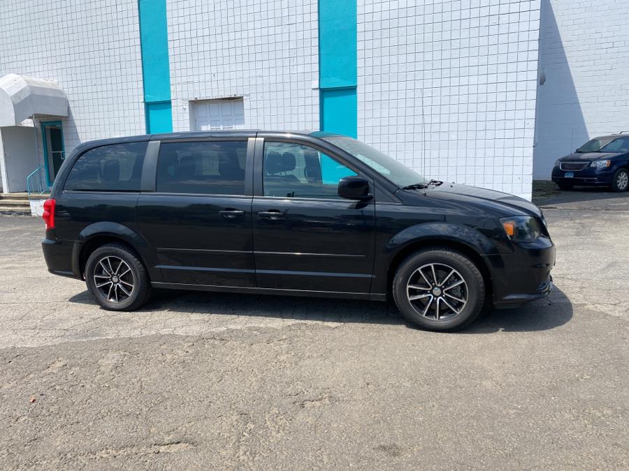 2015 Dodge Grand Caravan 4dr Wgn SXT, available for sale in Milford, Connecticut | Dealertown Auto Wholesalers. Milford, Connecticut 2015 Dodge Grand Caravan 4dr Wgn SXT, available for sale in Milford, Connecticut | Dealertown Auto Wholesalers. Milford, Connecticut