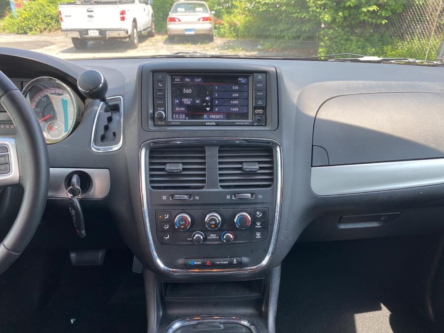2015 Dodge Grand Caravan 4dr Wgn SXT, available for sale in Milford, Connecticut | Dealertown Auto Wholesalers. Milford, Connecticut 2015 Dodge Grand Caravan 4dr Wgn SXT, available for sale in Milford, Connecticut | Dealertown Auto Wholesalers. Milford, Connecticut