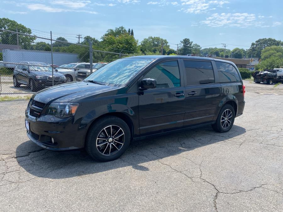 2015 Dodge Grand Caravan 4dr Wgn SXT, available for sale in Milford, Connecticut | Dealertown Auto Wholesalers. Milford, Connecticut 2015 Dodge Grand Caravan 4dr Wgn SXT, available for sale in Milford, Connecticut | Dealertown Auto Wholesalers. Milford, Connecticut