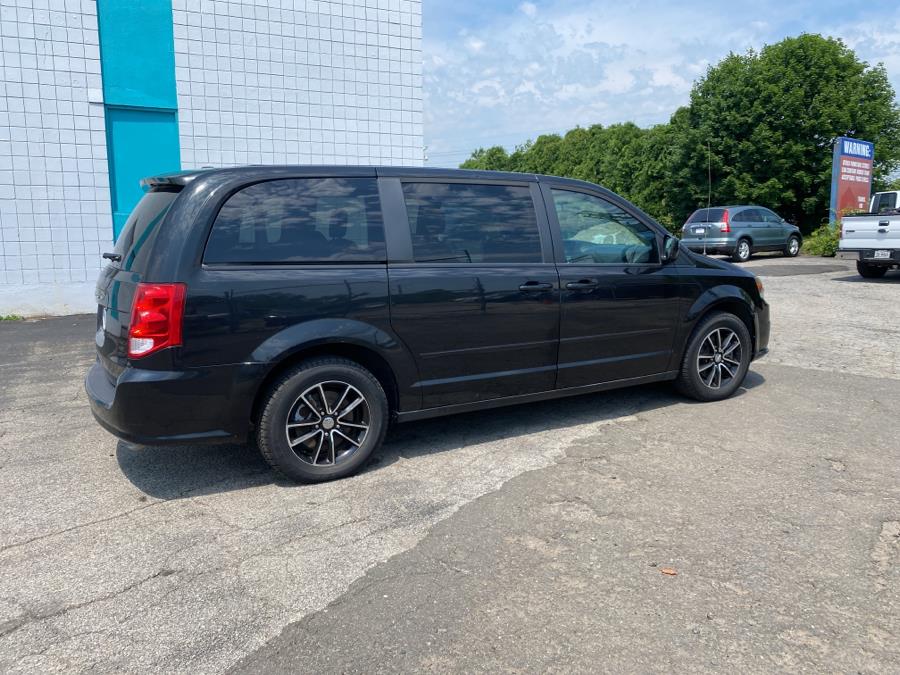 2015 Dodge Grand Caravan 4dr Wgn SXT, available for sale in Milford, Connecticut | Dealertown Auto Wholesalers. Milford, Connecticut 2015 Dodge Grand Caravan 4dr Wgn SXT, available for sale in Milford, Connecticut | Dealertown Auto Wholesalers. Milford, Connecticut