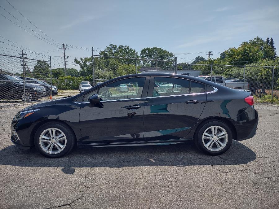 Used Chevrolet Cruze 4dr Sdn 1.4L LT w/1SD 2017 | Dealertown Auto Wholesalers. Milford, Connecticut Used Chevrolet Cruze 4dr Sdn 1.4L LT w/1SD 2017 | Dealertown Auto Wholesalers. Milford, Connecticut