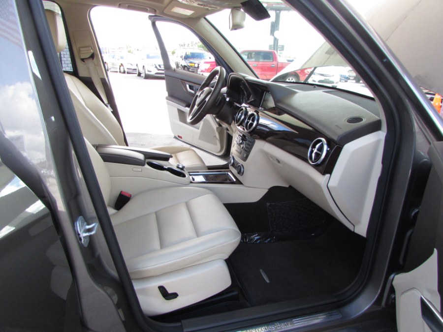Used Mercedes-Benz GLK-Class RWD 4dr GLK 350 2014 | VIP Auto Enterprise, Inc. Orlando, Florida Used Mercedes-Benz GLK-Class RWD 4dr GLK 350 2014 | VIP Auto Enterprise, Inc. Orlando, Florida