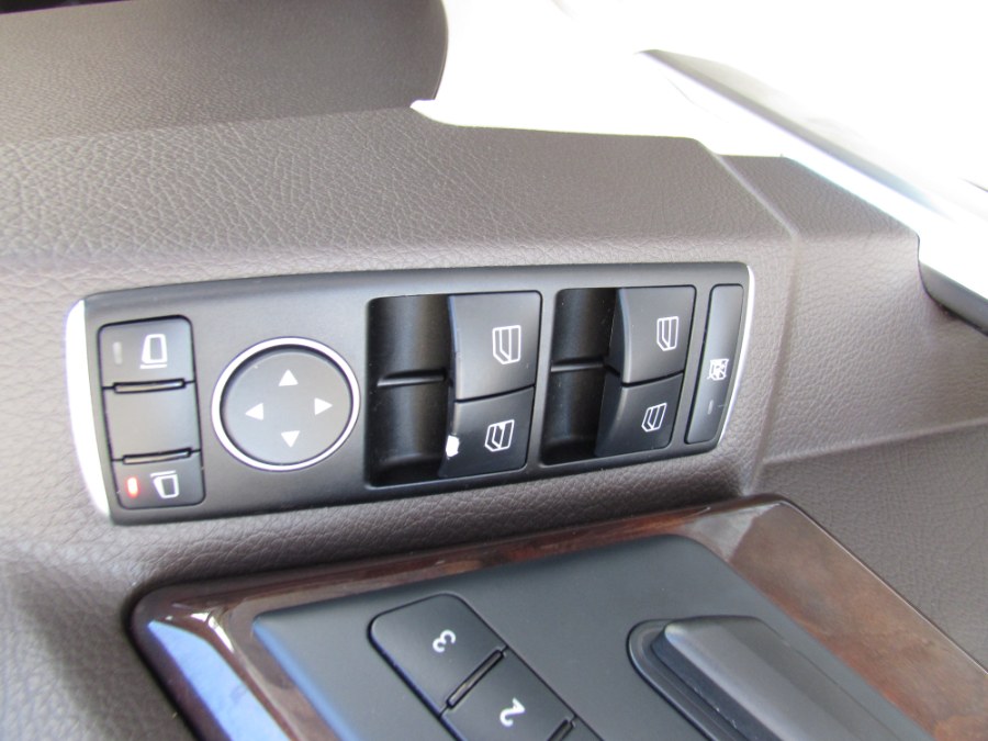 Used Mercedes-Benz GLK-Class RWD 4dr GLK 350 2014 | VIP Auto Enterprise, Inc. Orlando, Florida Used Mercedes-Benz GLK-Class RWD 4dr GLK 350 2014 | VIP Auto Enterprise, Inc. Orlando, Florida