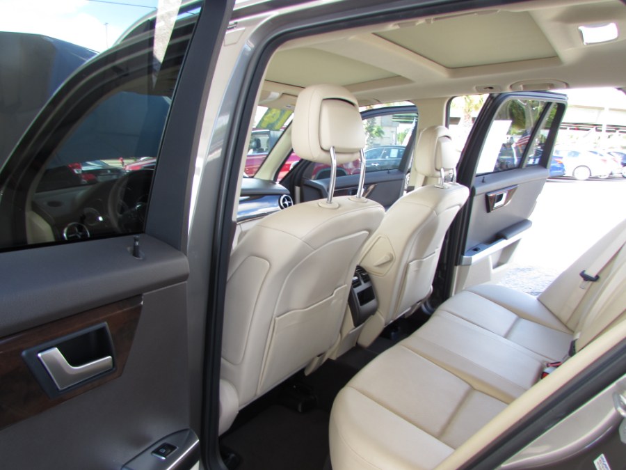 Used Mercedes-Benz GLK-Class RWD 4dr GLK 350 2014 | VIP Auto Enterprise, Inc. Orlando, Florida Used Mercedes-Benz GLK-Class RWD 4dr GLK 350 2014 | VIP Auto Enterprise, Inc. Orlando, Florida