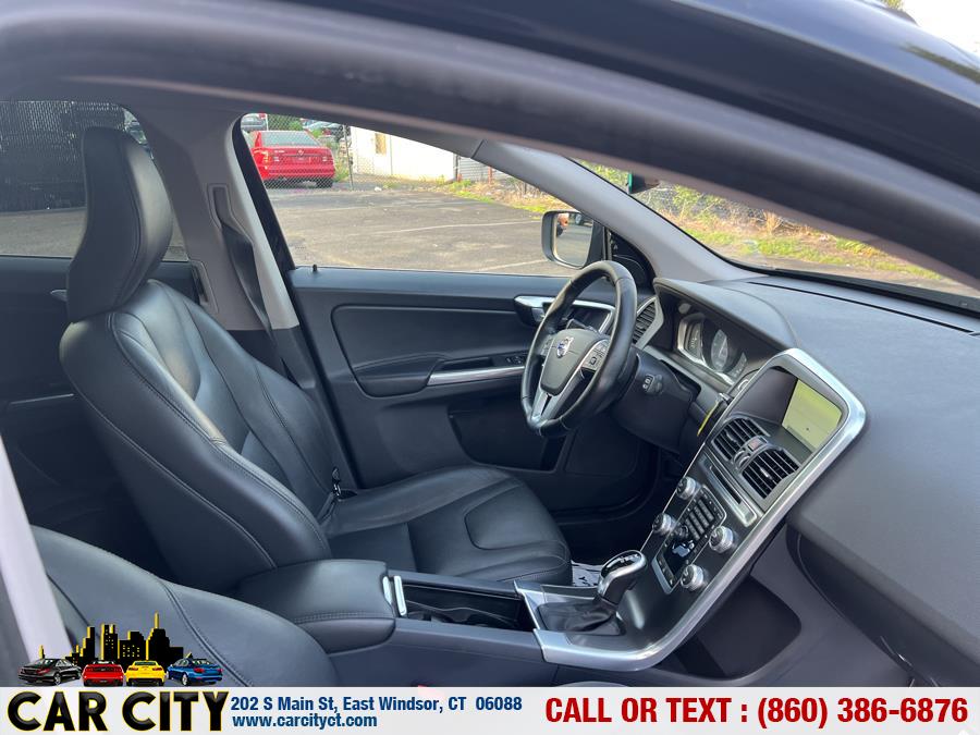 Used Volvo XC60 AWD 4dr T6 Drive-E 2016 | Car City LLC. East Windsor, Connecticut Used Volvo XC60 AWD 4dr T6 Drive-E 2016 | Car City LLC. East Windsor, Connecticut