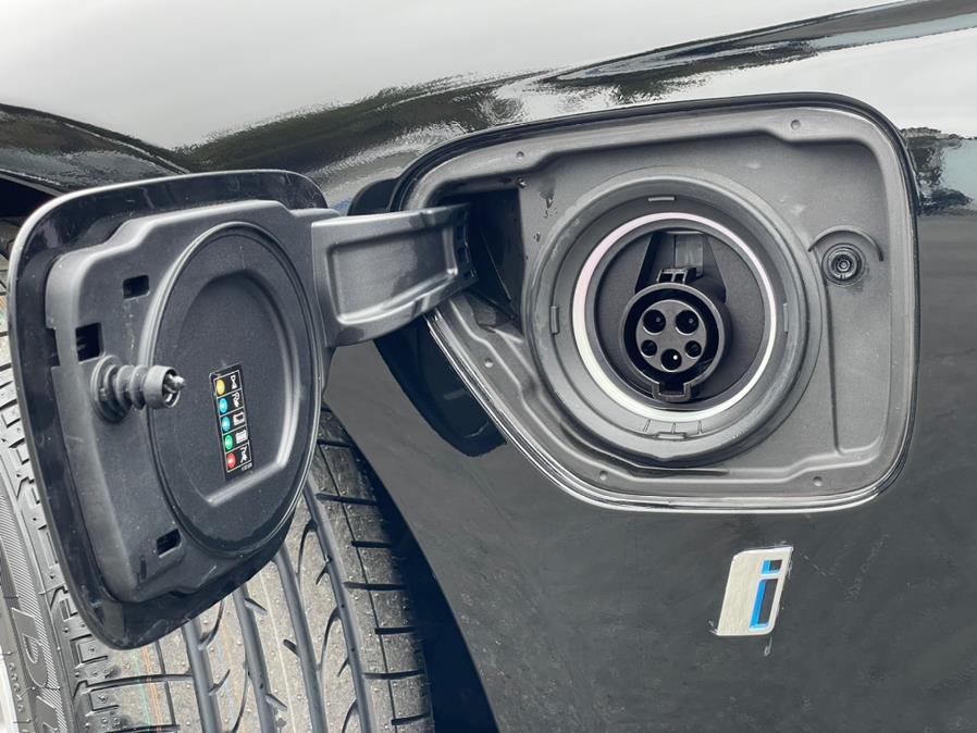Used BMW 330e iPerformance PHEV 2018 | Green Light Auto Wholesale. Daly City, California Used BMW 330e iPerformance PHEV 2018 | Green Light Auto Wholesale. Daly City, California