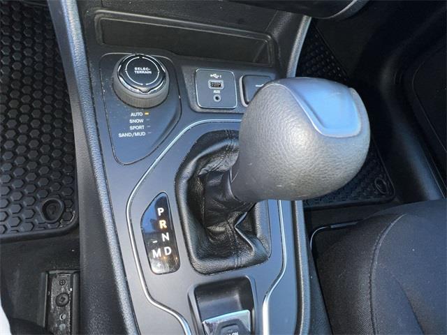 2020 Jeep Cherokee Latitude, available for sale in Avon, Connecticut | Sullivan Automotive Group. Avon, Connecticut 2020 Jeep Cherokee Latitude, available for sale in Avon, Connecticut | Sullivan Automotive Group. Avon, Connecticut