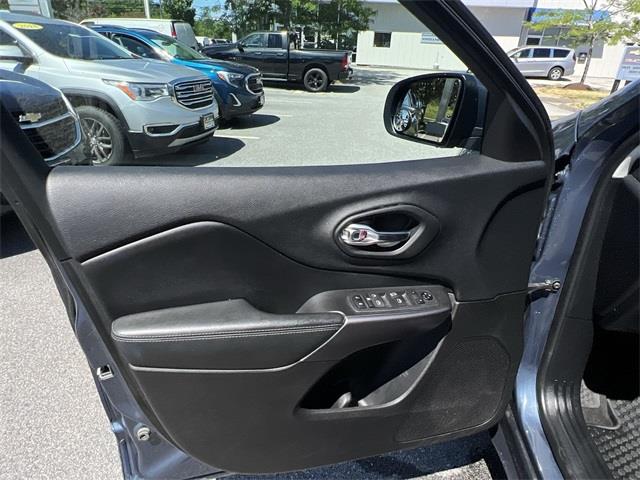 2020 Jeep Cherokee Latitude, available for sale in Avon, Connecticut | Sullivan Automotive Group. Avon, Connecticut 2020 Jeep Cherokee Latitude, available for sale in Avon, Connecticut | Sullivan Automotive Group. Avon, Connecticut