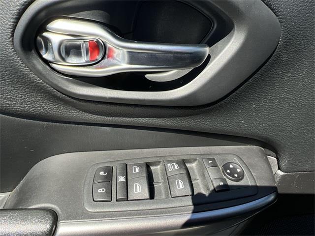 2020 Jeep Cherokee Latitude, available for sale in Avon, Connecticut | Sullivan Automotive Group. Avon, Connecticut 2020 Jeep Cherokee Latitude, available for sale in Avon, Connecticut | Sullivan Automotive Group. Avon, Connecticut