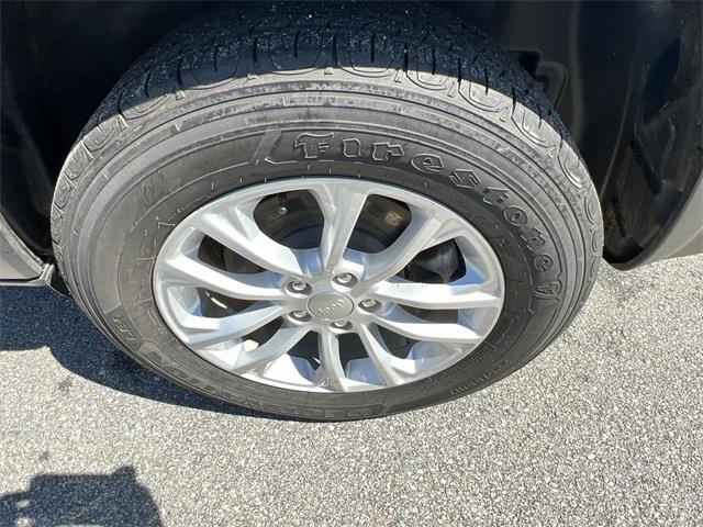 2020 Jeep Cherokee Latitude, available for sale in Avon, Connecticut | Sullivan Automotive Group. Avon, Connecticut 2020 Jeep Cherokee Latitude, available for sale in Avon, Connecticut | Sullivan Automotive Group. Avon, Connecticut