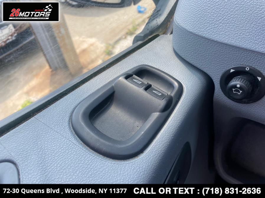 Used Ford Transit Van T-250 148" EL Hi Rf 9000 GVWR Sliding RH Dr 2018 | 26 Motors Queens. Woodside, New York Used Ford Transit Van T-250 148" EL Hi Rf 9000 GVWR Sliding RH Dr 2018 | 26 Motors Queens. Woodside, New York