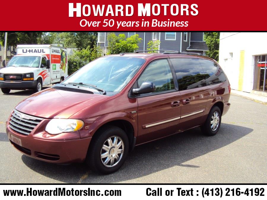 Used Chrysler Town & Country LWB 4dr Wgn Touring 2007 | Howard Motors. Springfield, Massachusetts