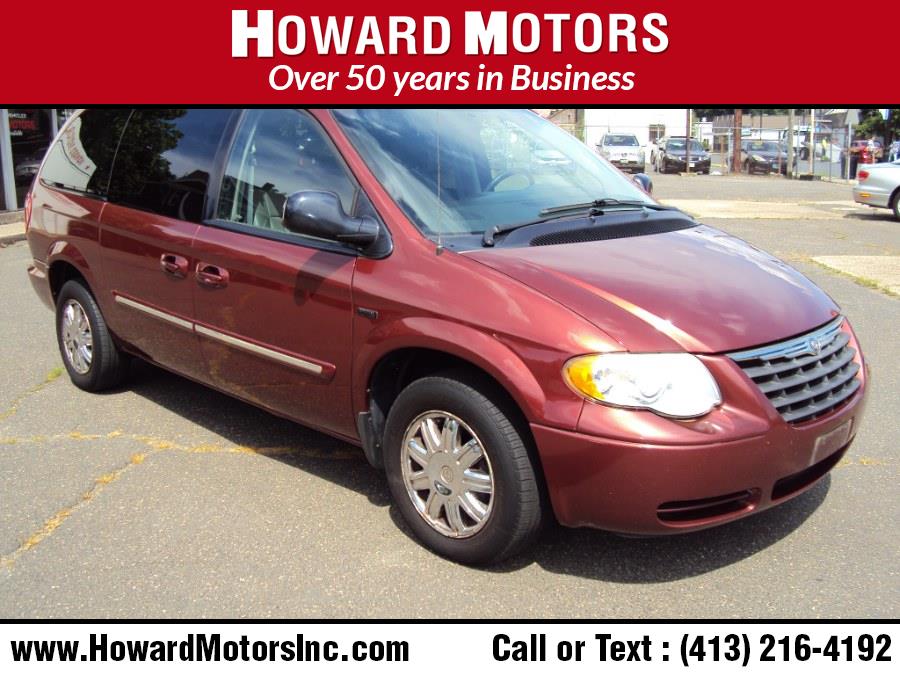 Used Chrysler Town & Country LWB 4dr Wgn Touring 2007 | Howard Motors. Springfield, Massachusetts Used Chrysler Town & Country LWB 4dr Wgn Touring 2007 | Howard Motors. Springfield, Massachusetts