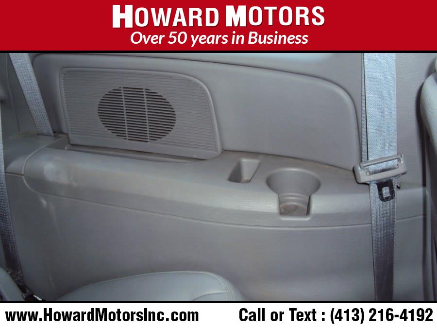 Used Chrysler Town & Country LWB 4dr Wgn Touring 2007 | Howard Motors. Springfield, Massachusetts Used Chrysler Town & Country LWB 4dr Wgn Touring 2007 | Howard Motors. Springfield, Massachusetts