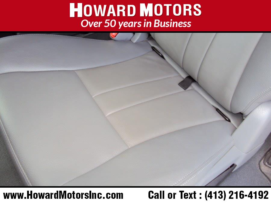 Used Chrysler Town & Country LWB 4dr Wgn Touring 2007 | Howard Motors. Springfield, Massachusetts Used Chrysler Town & Country LWB 4dr Wgn Touring 2007 | Howard Motors. Springfield, Massachusetts